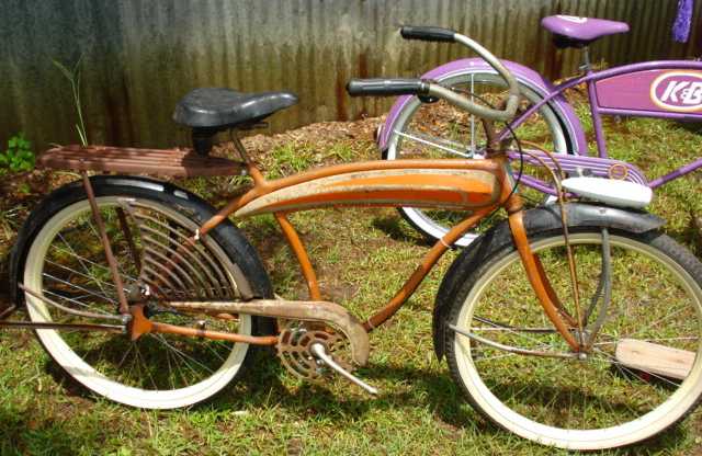 old cruiser bicycle