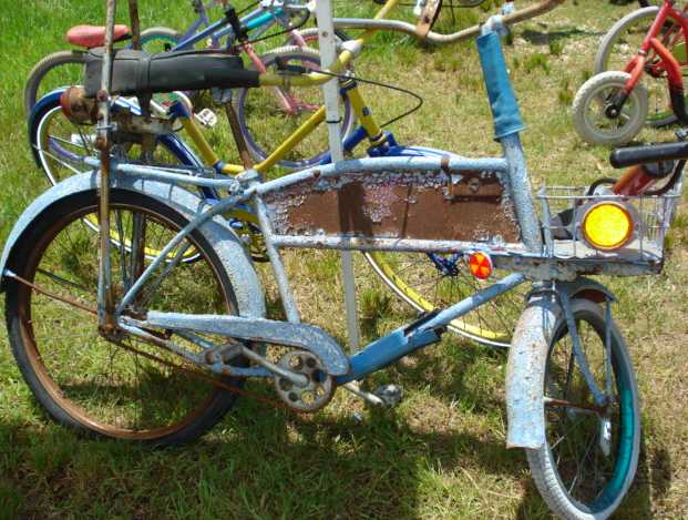 unrestored delivery bicycle